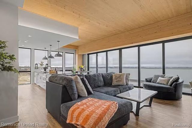 901 Adelaide Circle 601, Muskegon, MI 49441