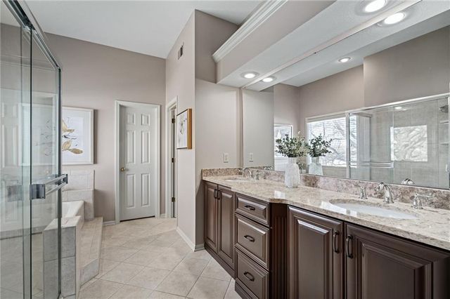 13209 S Locust Street, Olathe, KS 66062