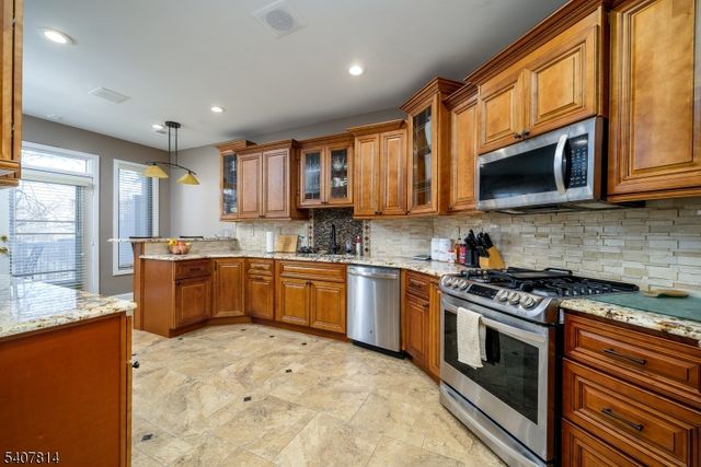 701 Timberbrooke Drive, Bedminster Twp., NJ 07921