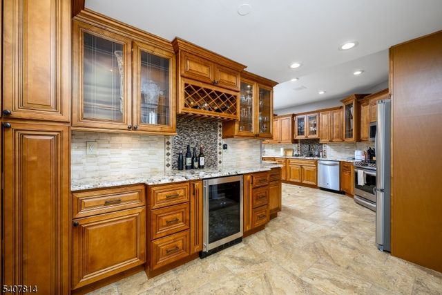 701 Timberbrooke Drive, Bedminster Twp., NJ 07921