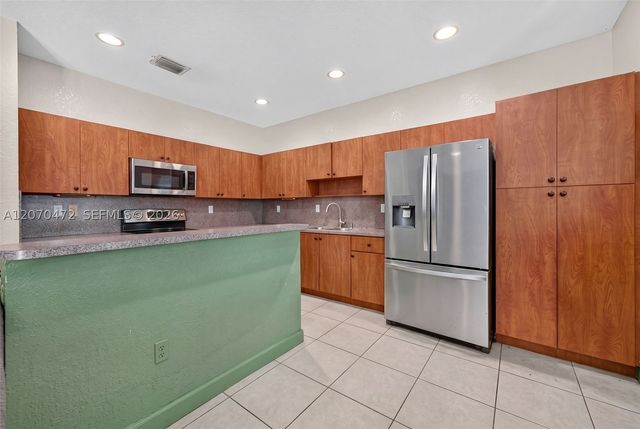 13631 SW 256th St, Homestead, FL 33032