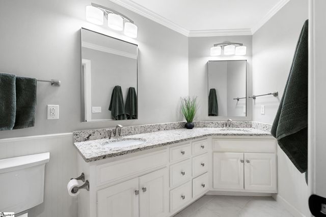 221 River Walk Drive, Simpsonville, SC 29681