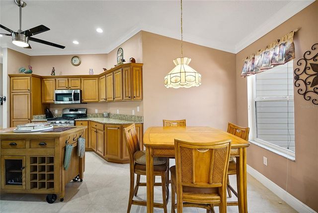 725 KINGSTON WAY, The Villages, FL 32162