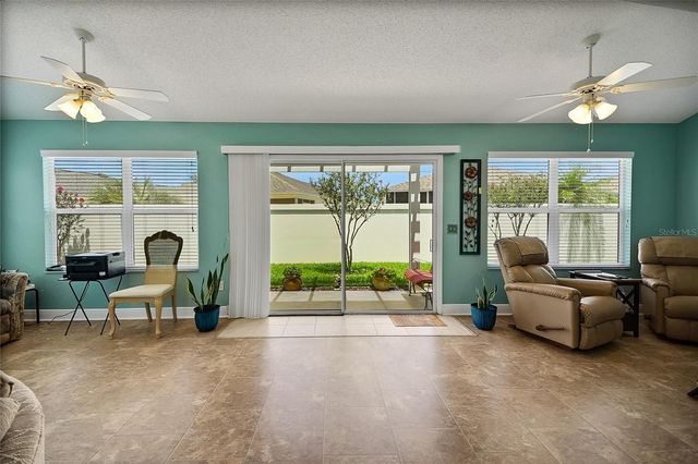 725 KINGSTON WAY, The Villages, FL 32162