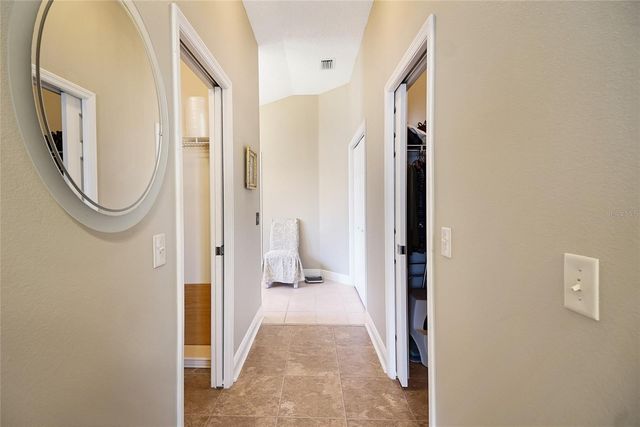 725 KINGSTON WAY, The Villages, FL 32162