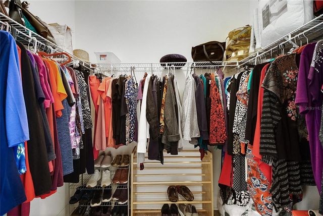 725 KINGSTON WAY, The Villages, FL 32162