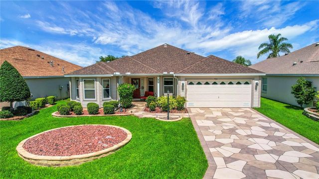 725 KINGSTON WAY, The Villages, FL 32162