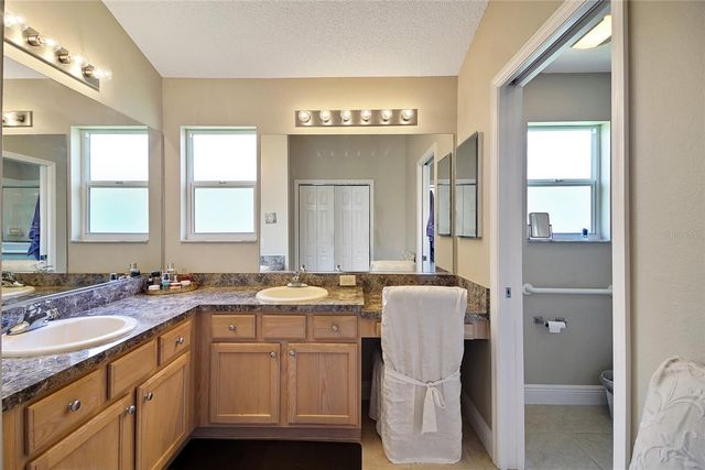 725 KINGSTON WAY, The Villages, FL 32162