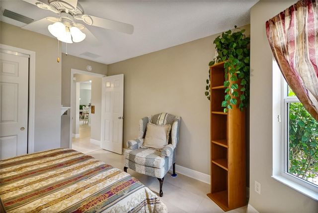 725 KINGSTON WAY, The Villages, FL 32162