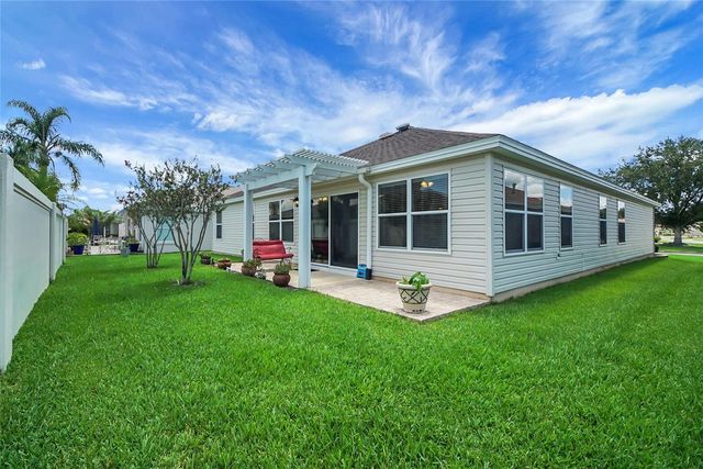 725 KINGSTON WAY, The Villages, FL 32162