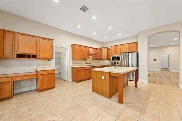 26764 Kingwood, Murrieta, CA 92563