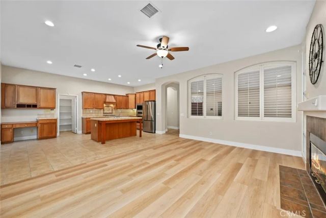 26764 Kingwood, Murrieta, CA 92563