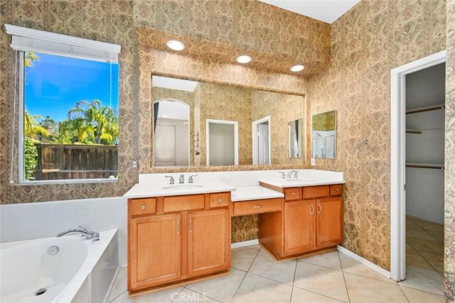 26764 Kingwood, Murrieta, CA 92563