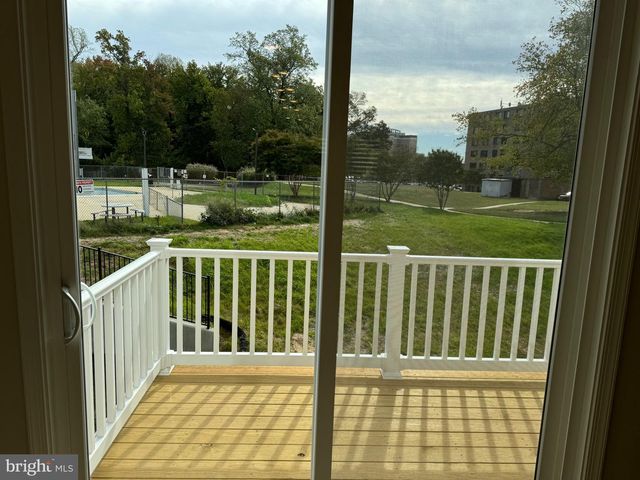 6063 SOHO WAY, Hyattsville, MD 20782