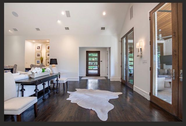 5806 Del Roy Drive, Dallas, TX 75230