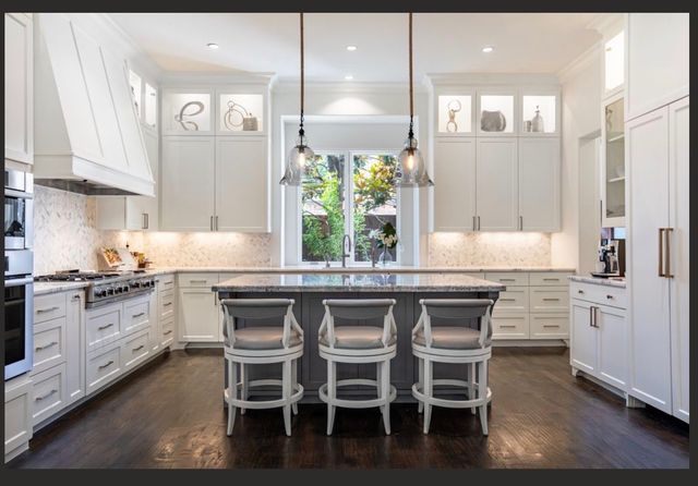 5806 Del Roy Drive, Dallas, TX 75230