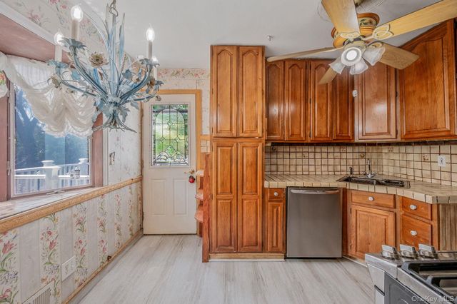 114 Liberty Avenue, Selden, NY 11784