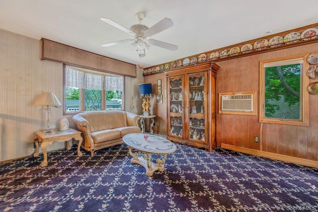 114 Liberty Avenue, Selden, NY 11784