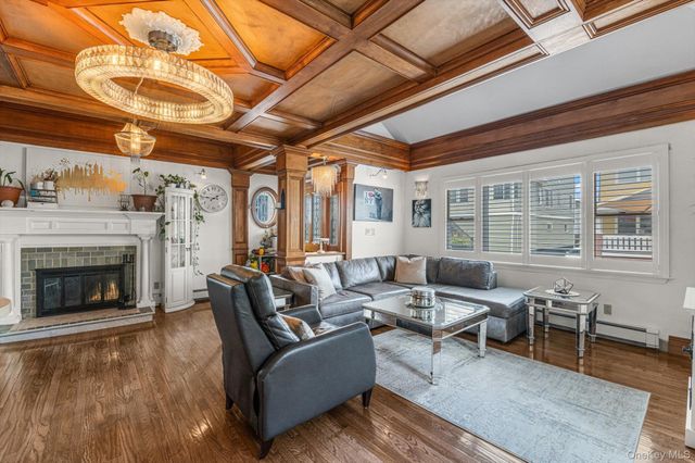 125 Taft Avenue, Long Beach, NY 11561