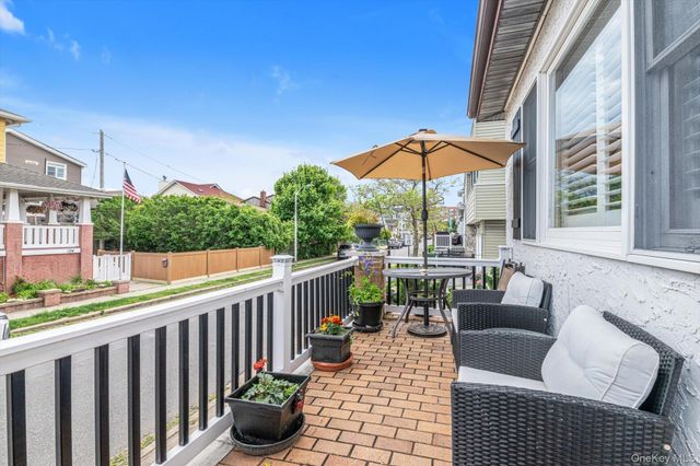 125 Taft Avenue, Long Beach, NY 11561