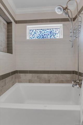 125 Taft Avenue, Long Beach, NY 11561