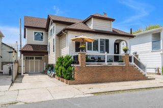 125 Taft Avenue, Long Beach, NY 11561