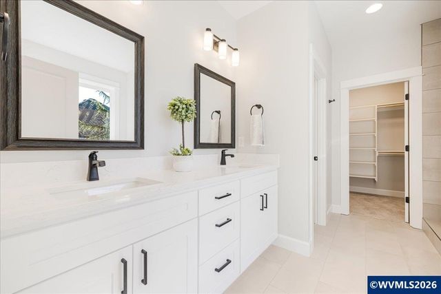 1774 Ammon St NW, Salem, OR 97304