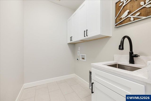 1774 Ammon St NW, Salem, OR 97304