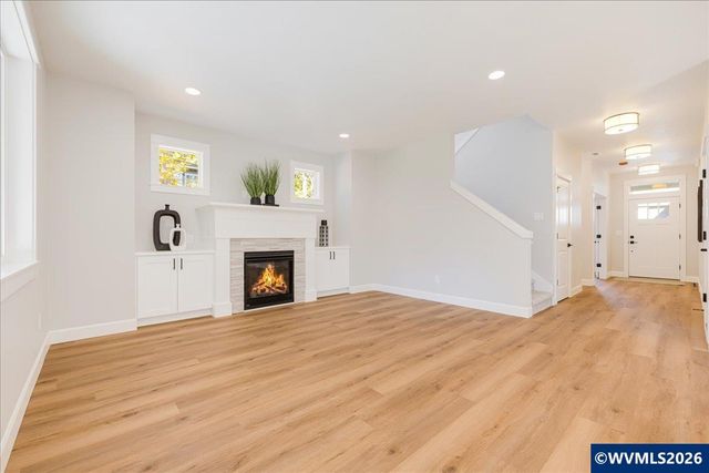 1774 Ammon St NW, Salem, OR 97304