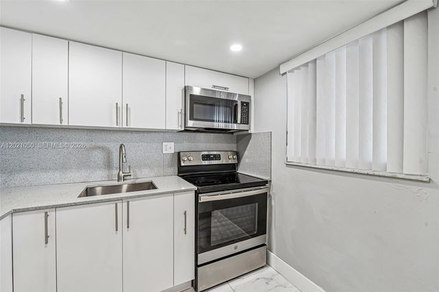 6575 W 4th Ave 507, Hialeah, FL 33012