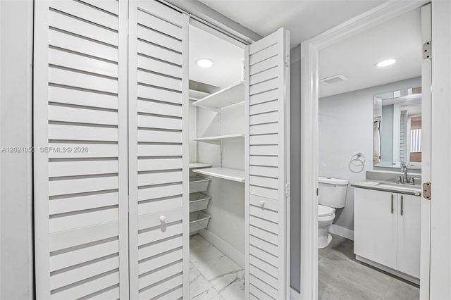 6575 W 4th Ave 507, Hialeah, FL 33012