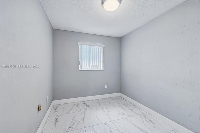 6575 W 4th Ave 507, Hialeah, FL 33012