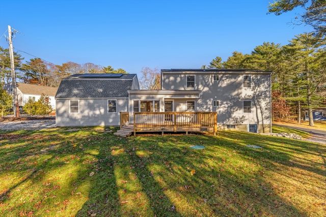 17 Fresh Pond Cir, Plymouth, MA 02360