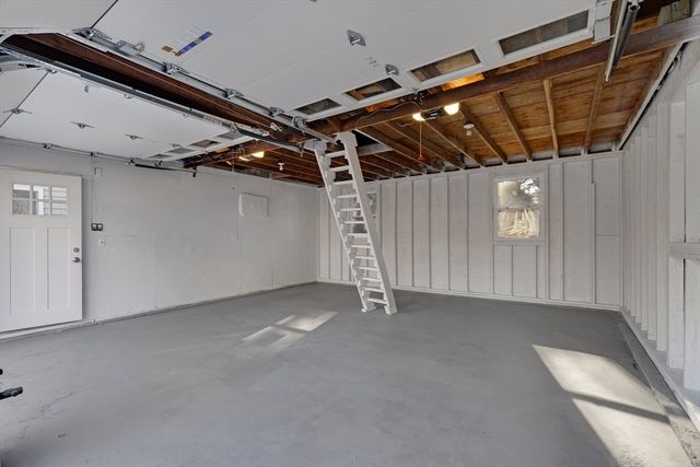 17 Fresh Pond Cir, Plymouth, MA 02360