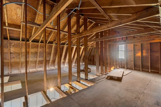 17 Fresh Pond Cir, Plymouth, MA 02360