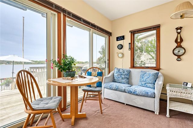 11 Riverview Drive, Barrington, RI 02806