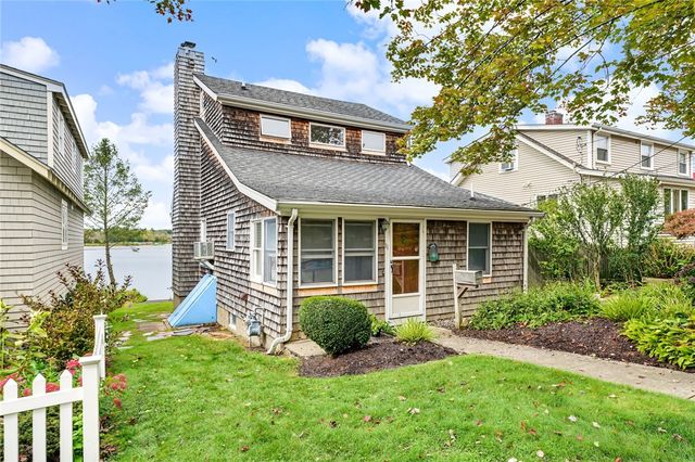 11 Riverview Drive, Barrington, RI 02806