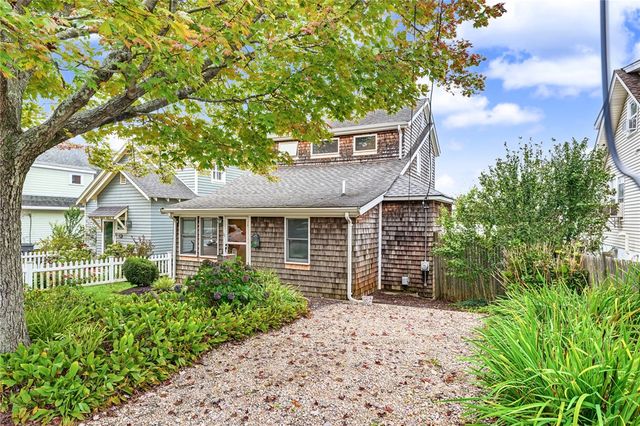 11 Riverview Drive, Barrington, RI 02806