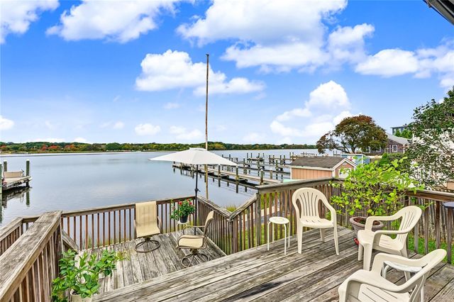 11 Riverview Drive, Barrington, RI 02806