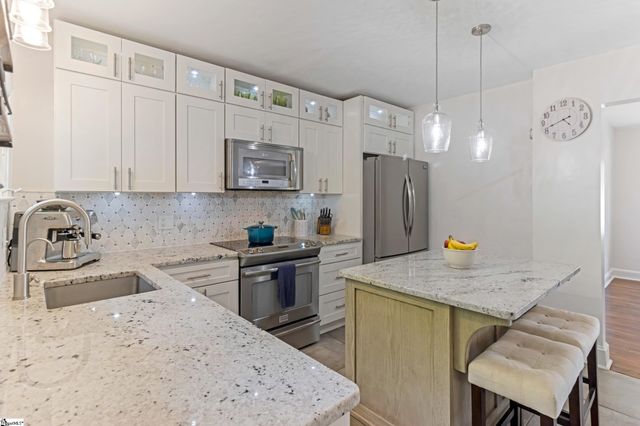 137 Cleveirvine Avenue, Greenville, SC 29607