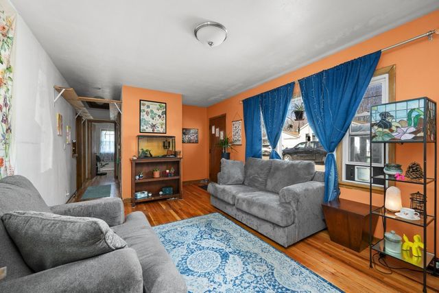 1226 26th Street, Bettendorf, IA 52722
