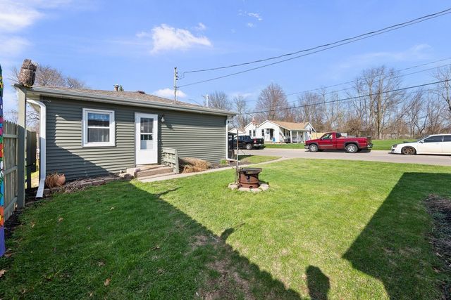 1226 26th Street, Bettendorf, IA 52722
