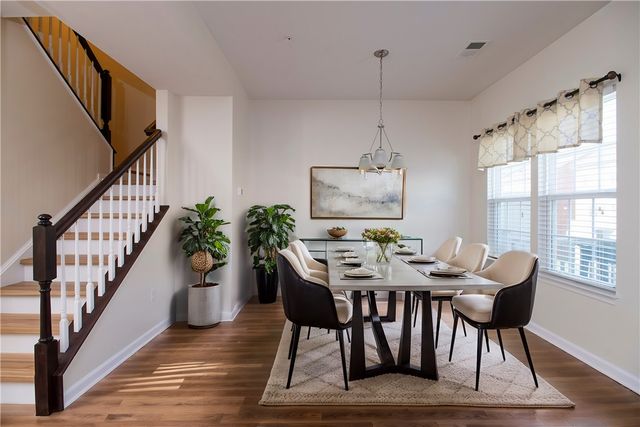 1719 St Johns Ln, Franklin Park, PA 15143