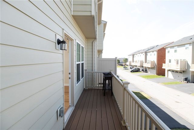 1719 St Johns Ln, Franklin Park, PA 15143