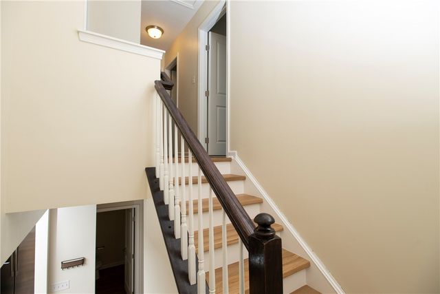 1719 St Johns Ln, Franklin Park, PA 15143