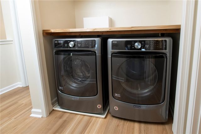 1719 St Johns Ln, Franklin Park, PA 15143