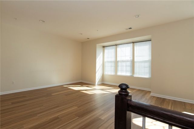 1719 St Johns Ln, Franklin Park, PA 15143