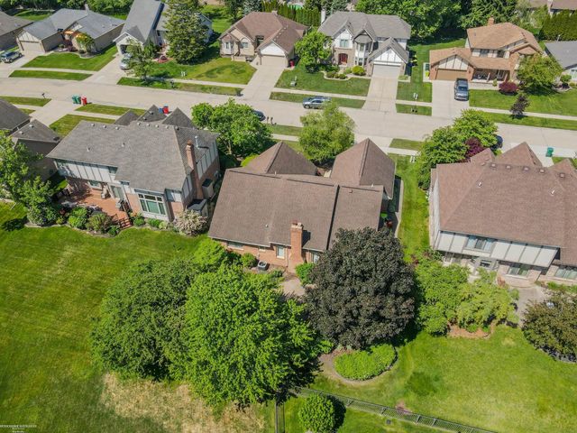 52294 Bryan Michael Drive, Macomb, MI 48042