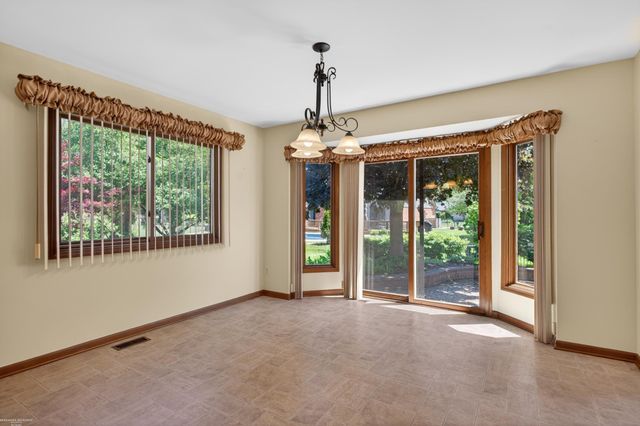 52294 Bryan Michael Drive, Macomb, MI 48042