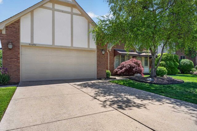 52294 Bryan Michael Drive, Macomb, MI 48042